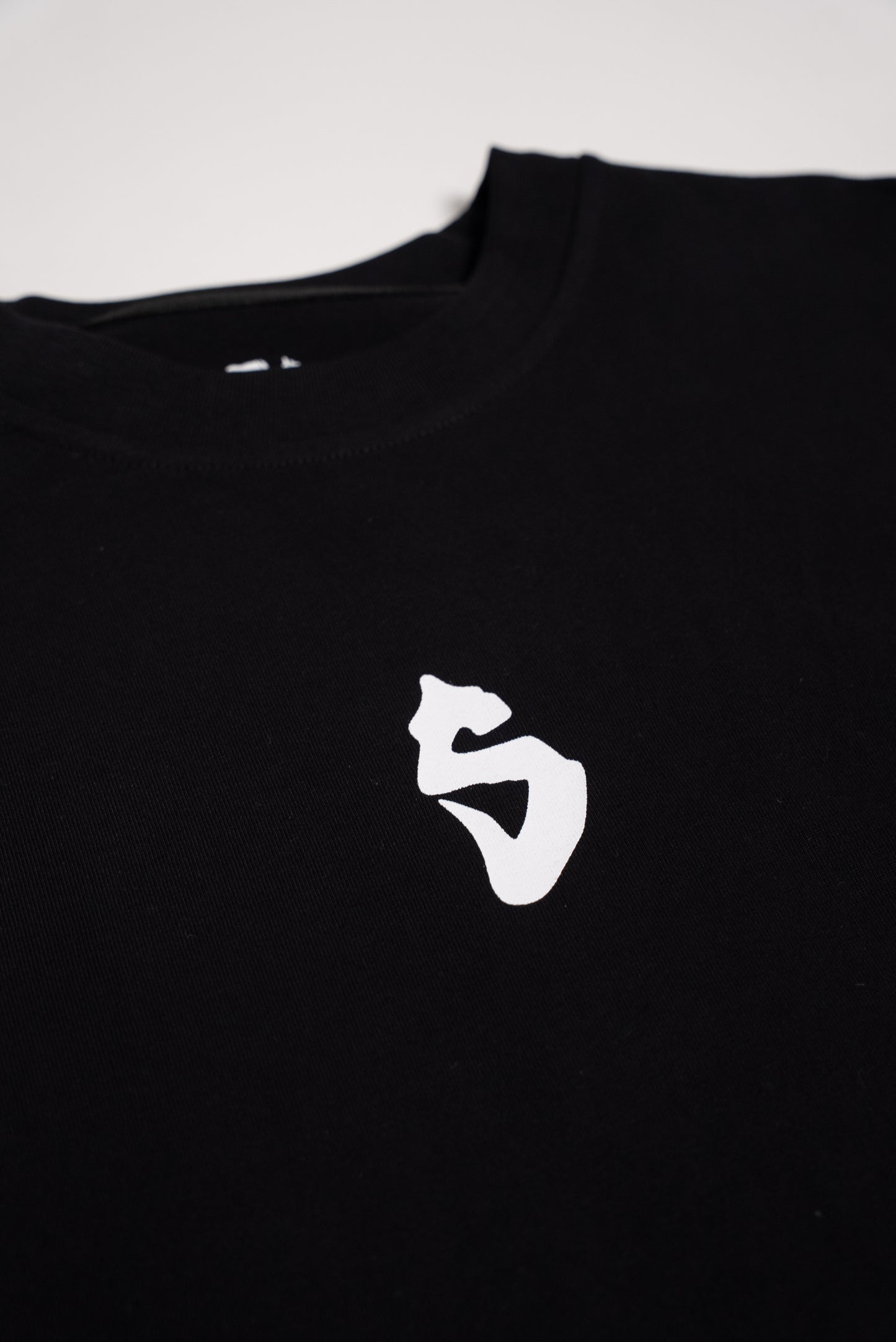 TAILGATE TEE - BLACK